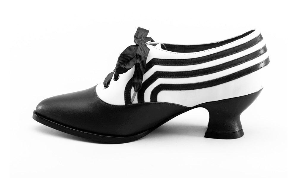 Bernadette Edwardian Oxfords (Navy/Ivory)