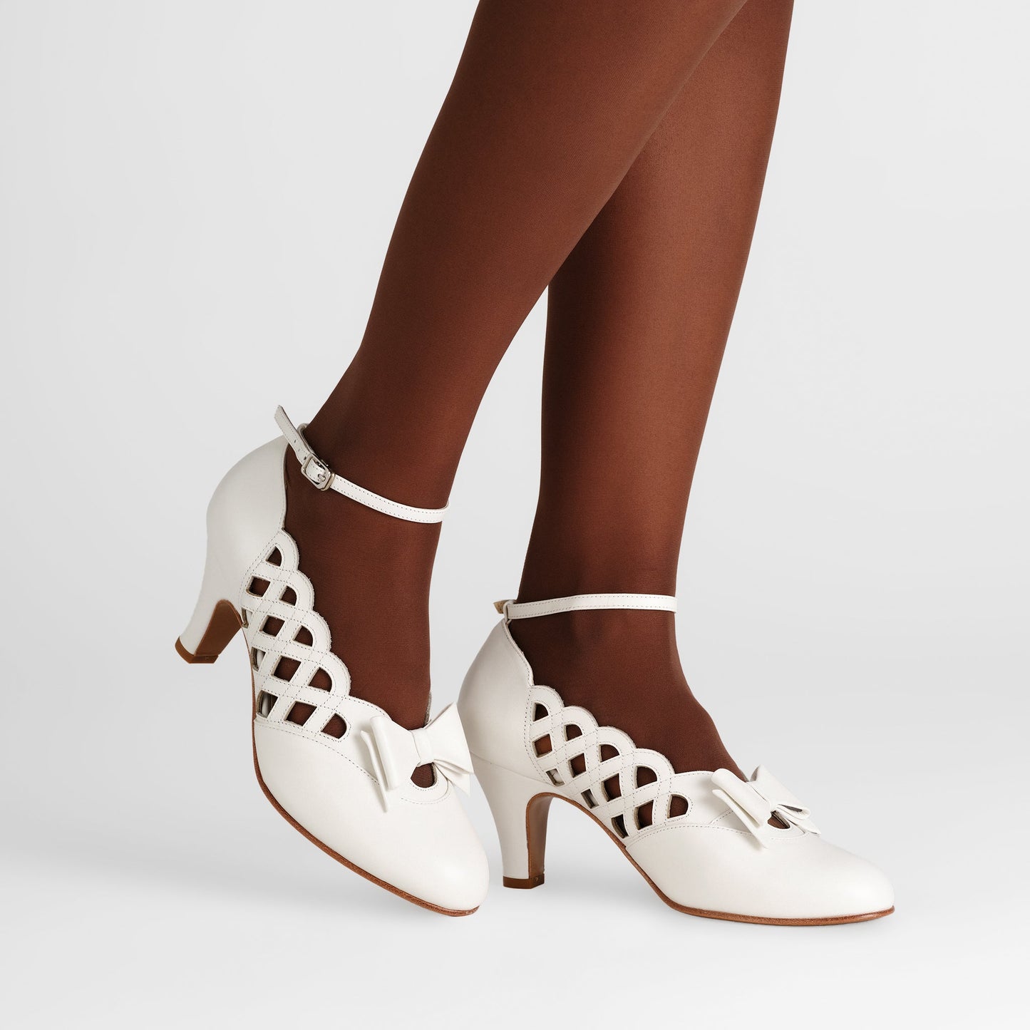 Jessie Vintage Pumps Wide (Soft Ivory)