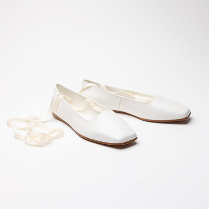 Bronte Slippers Wide (Soft Ivory)