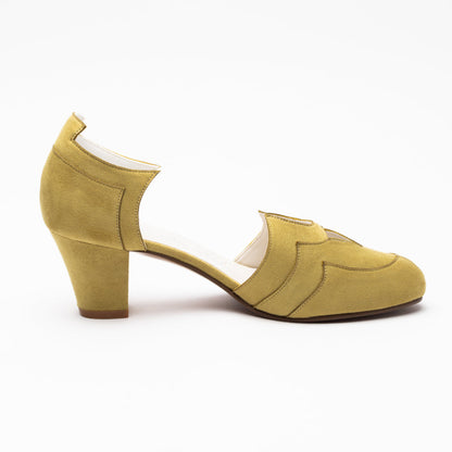 Christine Vintage Pumps (Manchineel Apple)