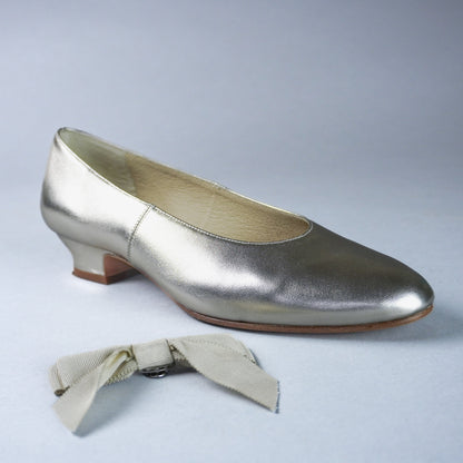 Waltz Edwardian Slipper (Gold)