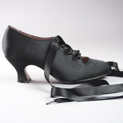 Foxtrot Edwardian Pump (Black)