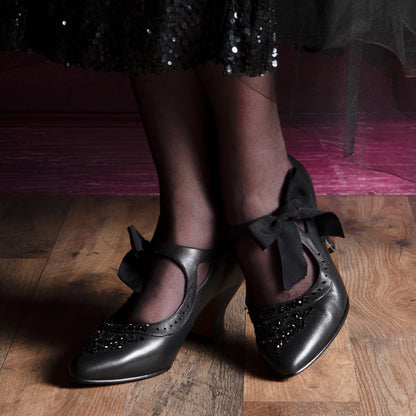 Laurel Beaded Edwardian Shoes Wide (Black)