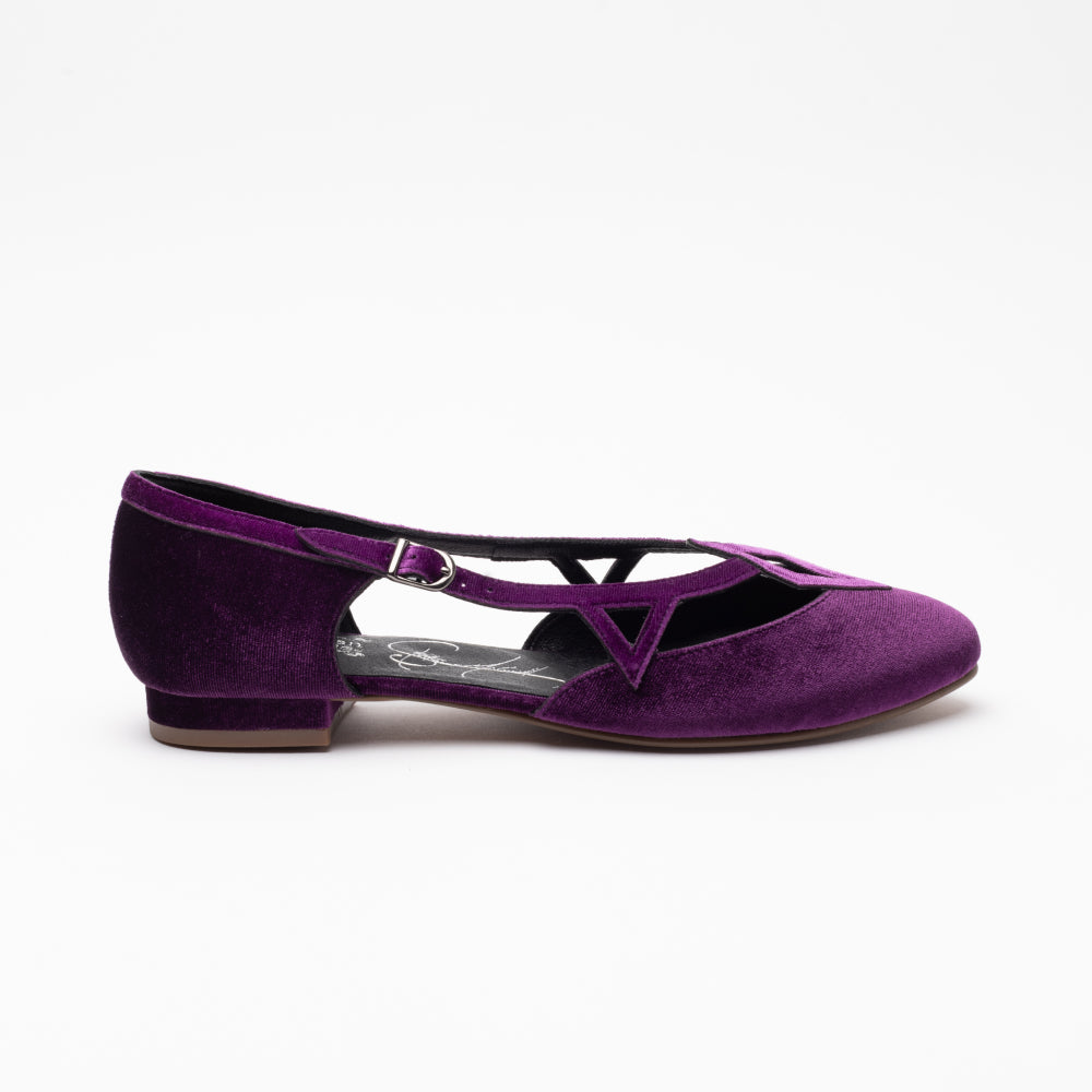 Mildred Vintage Flats (Crystal Ball)