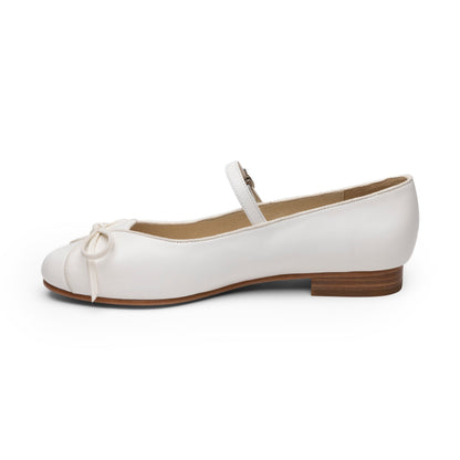 Claud Vintage Flats (Soft Ivory)