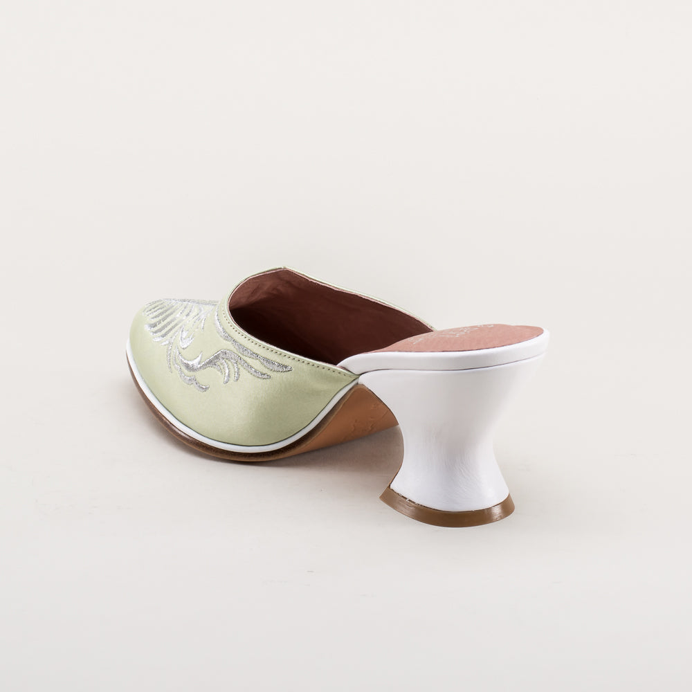 Antoinette 18th Century Mules (Green)