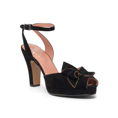 Ava Vintage Platforms (Black)