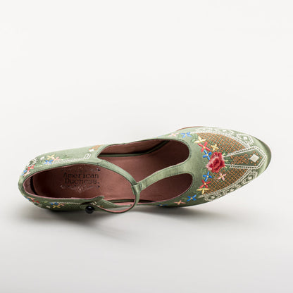 Daisy Embroidered T-Straps (Green)