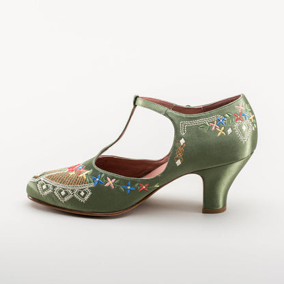 Daisy Embroidered T-Straps (Green)