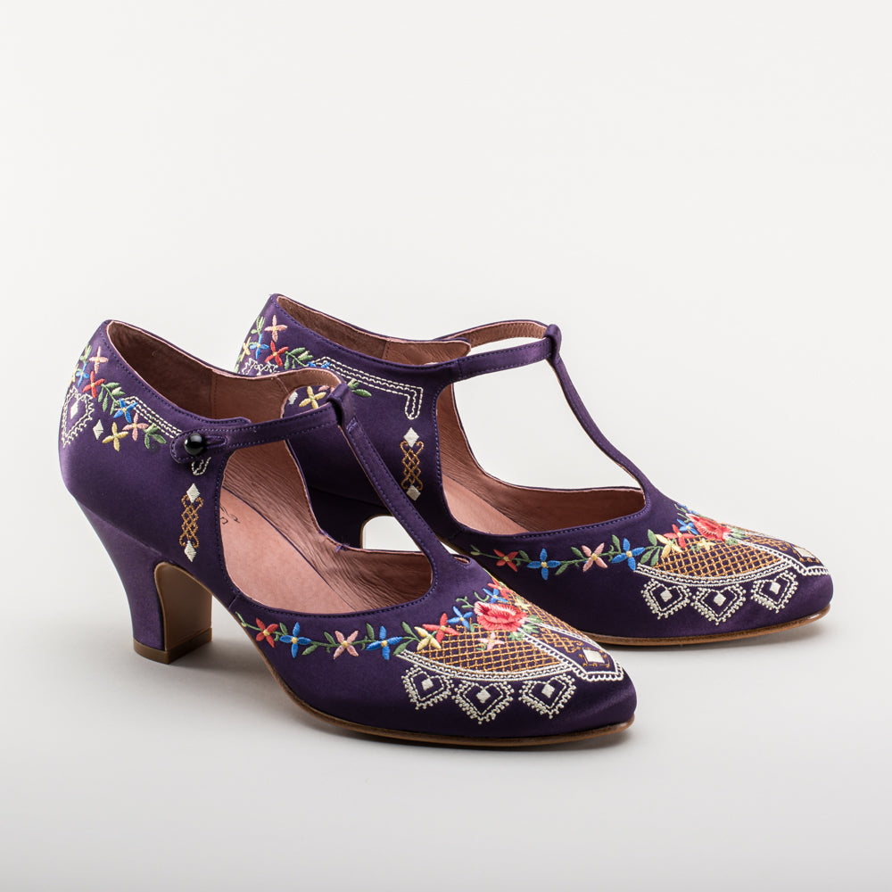 Daisy Embroidered T-Straps (Purple)