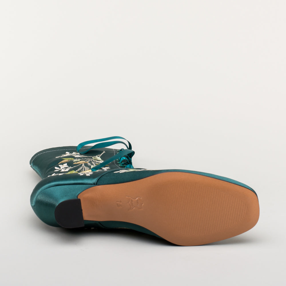 Flora Embroidered Boots Wide (Emerald Green)