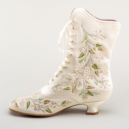 Flora Embroidered Boots Wide (Ivory)