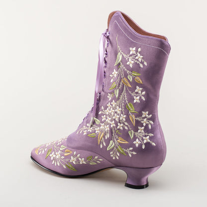 Flora Embroidered Boots Wide (Lavender)