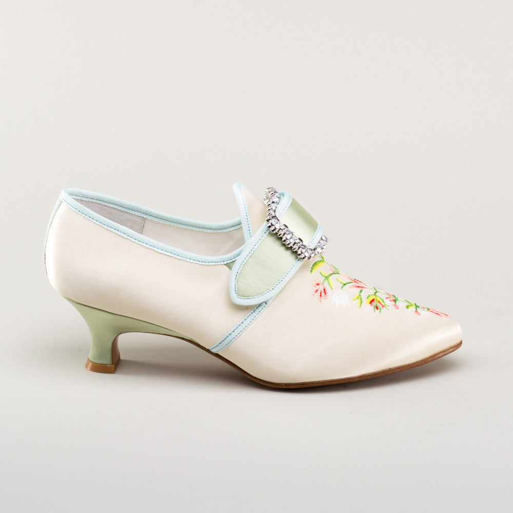 Primrose 18th Century Shoes (Ivory/Celadon Green)