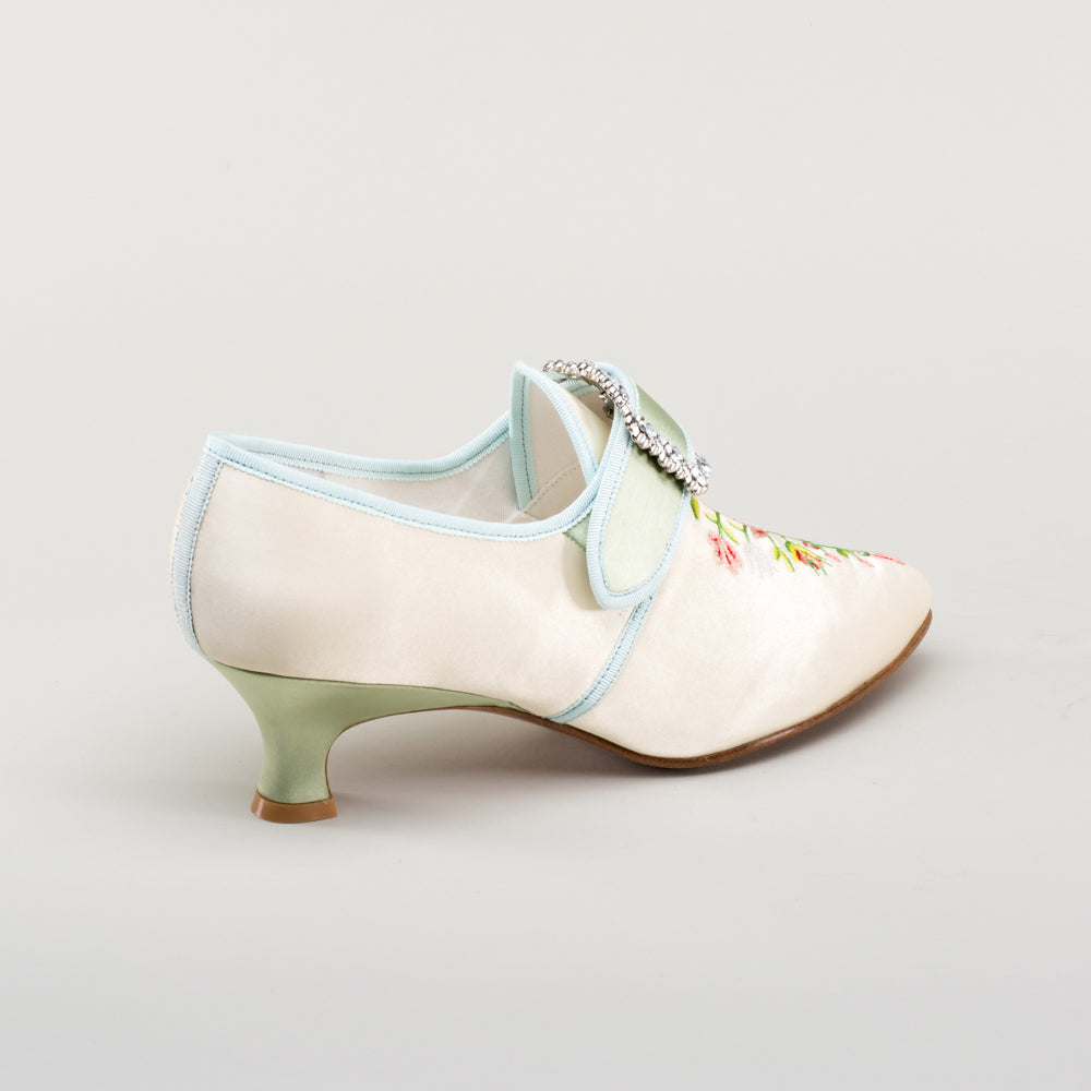Primrose 18th Century Shoes (Ivory/Celadon Green)