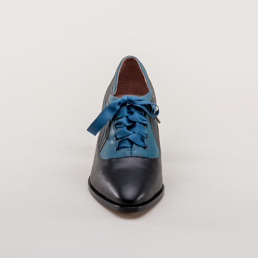 Bernadette Women's Edwardian Oxfords (Blue/Black)
