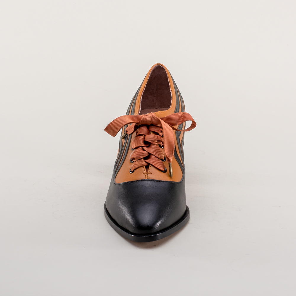 Bernadette Edwardian Oxfords (Cognac/Black)