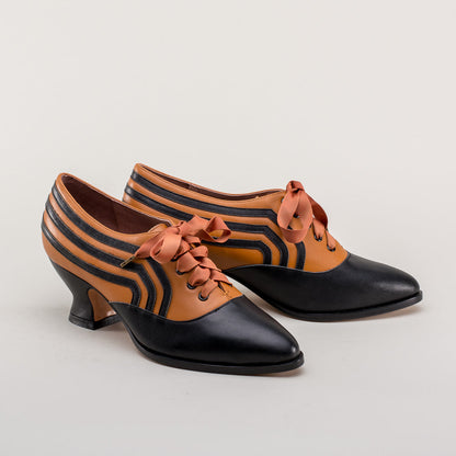 Bernadette Edwardian Oxfords Wide (Cognac/Black)