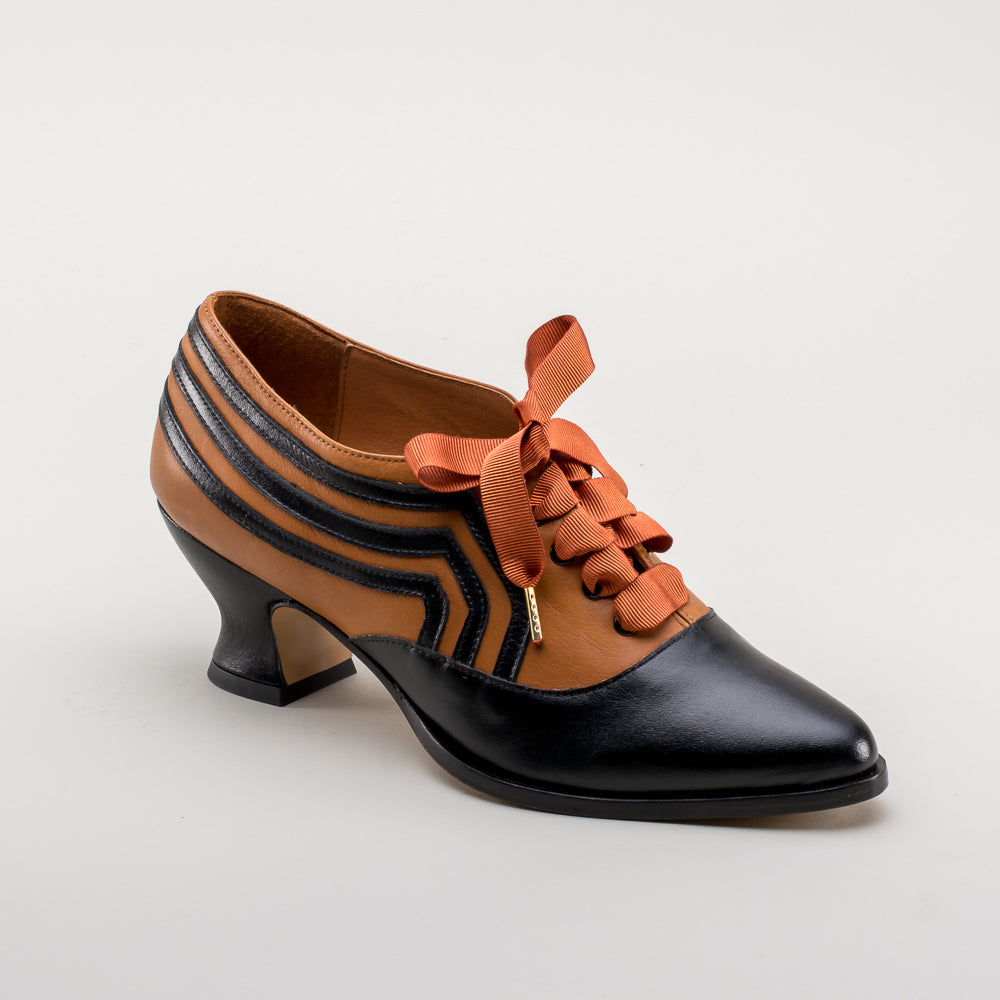 Bernadette Women's Edwardian Oxfords (Cognac/Black)