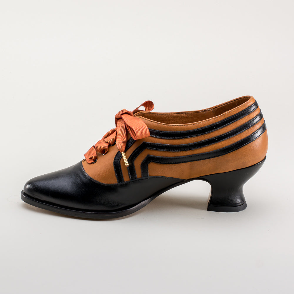 Bernadette Women's Edwardian Oxfords (Cognac/Black)