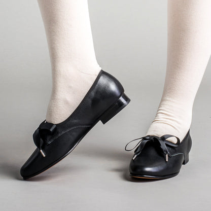 Bertie Regency Pumps (Black)