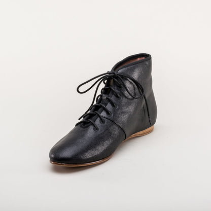 Emma Regency Leather Boots (Black)