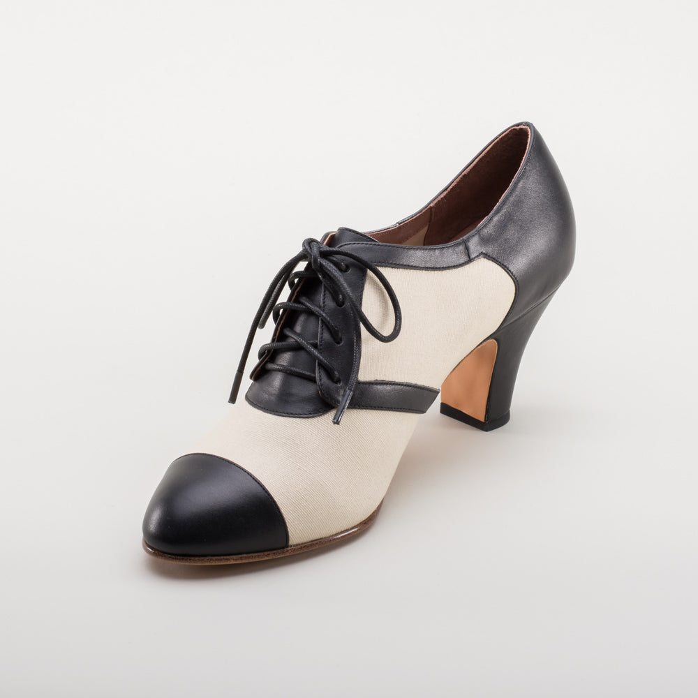 Evelyn Retro Oxfords (Tan/Black)