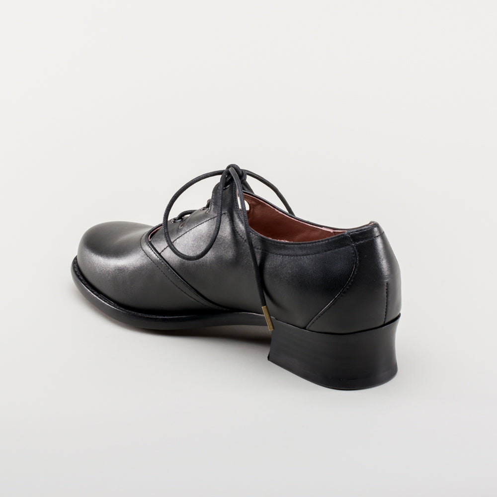 Ghillie Vintage Lace-Up Shoes (Black)