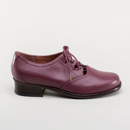 Ghillie Vintage Lace-Up Shoes (Merlot)