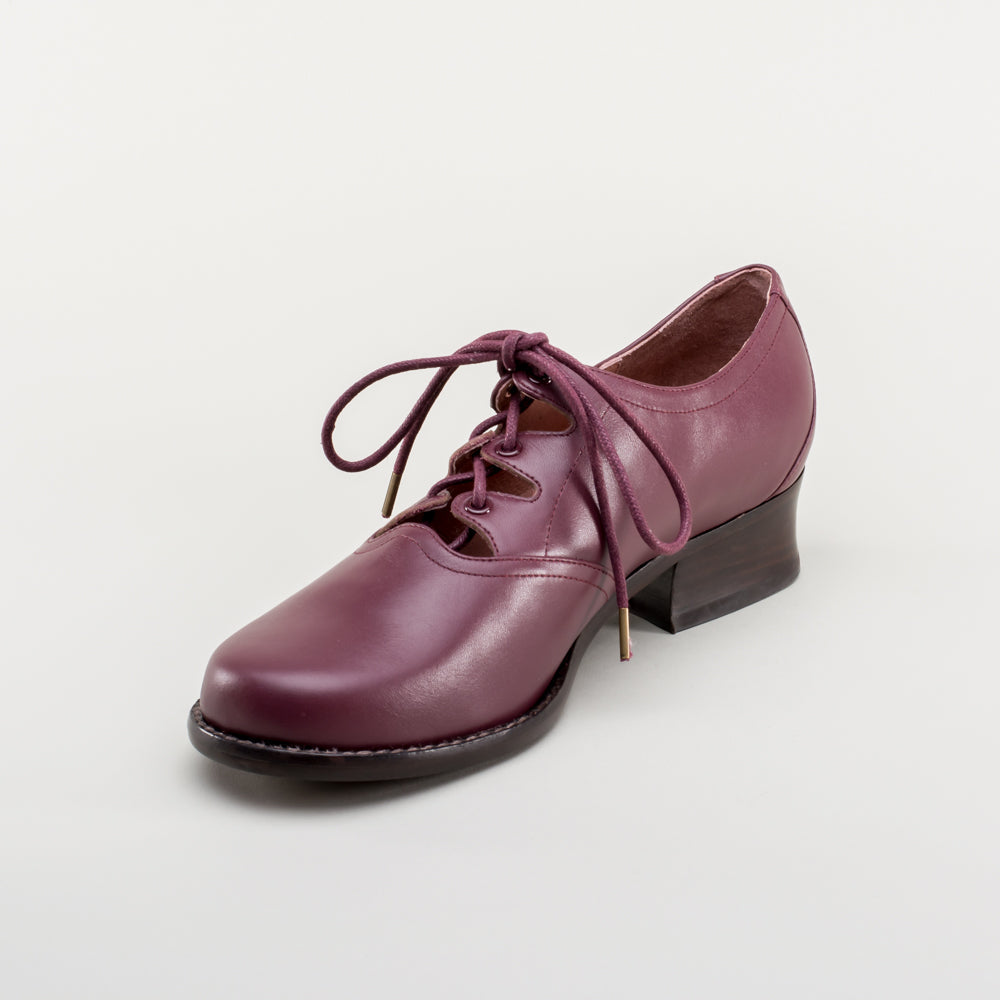 Ghillie Vintage Lace-Up Shoes (Merlot)
