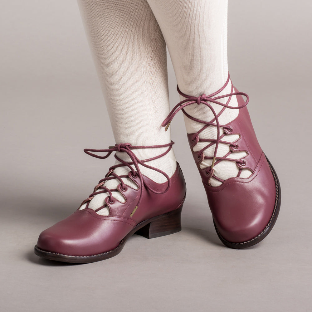 Ghillie Vintage Lace-Up Shoes (Merlot)