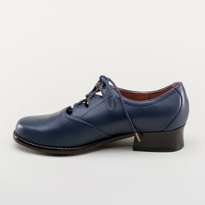 Ghillie Vintage Lace-Up Shoes (Navy)