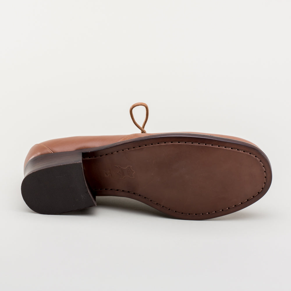 Ghillie Vintage Lace-Up Shoes (Tan)