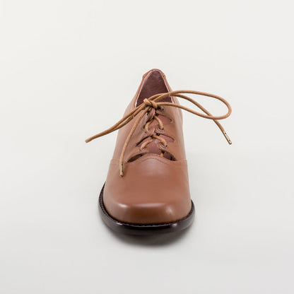 Ghillie Vintage Lace-Up Shoes (Tan)