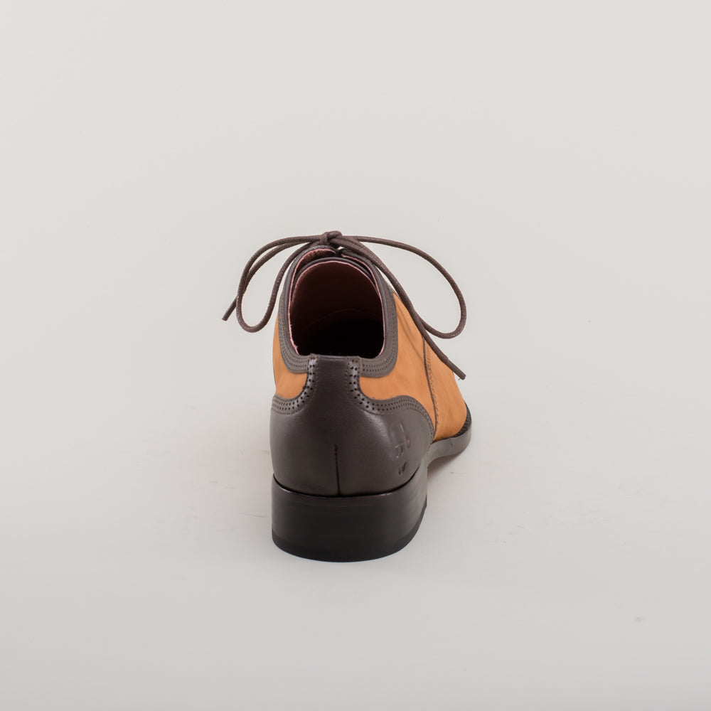 Gladys Vintage Cap Toe Oxfords (Brown/Cognac)