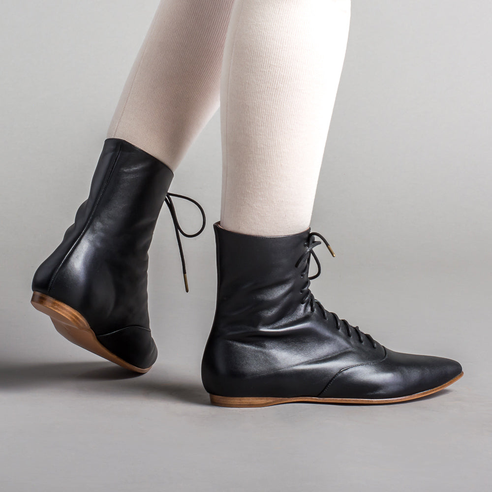 Hartfield Regency Leather Boots (Black)