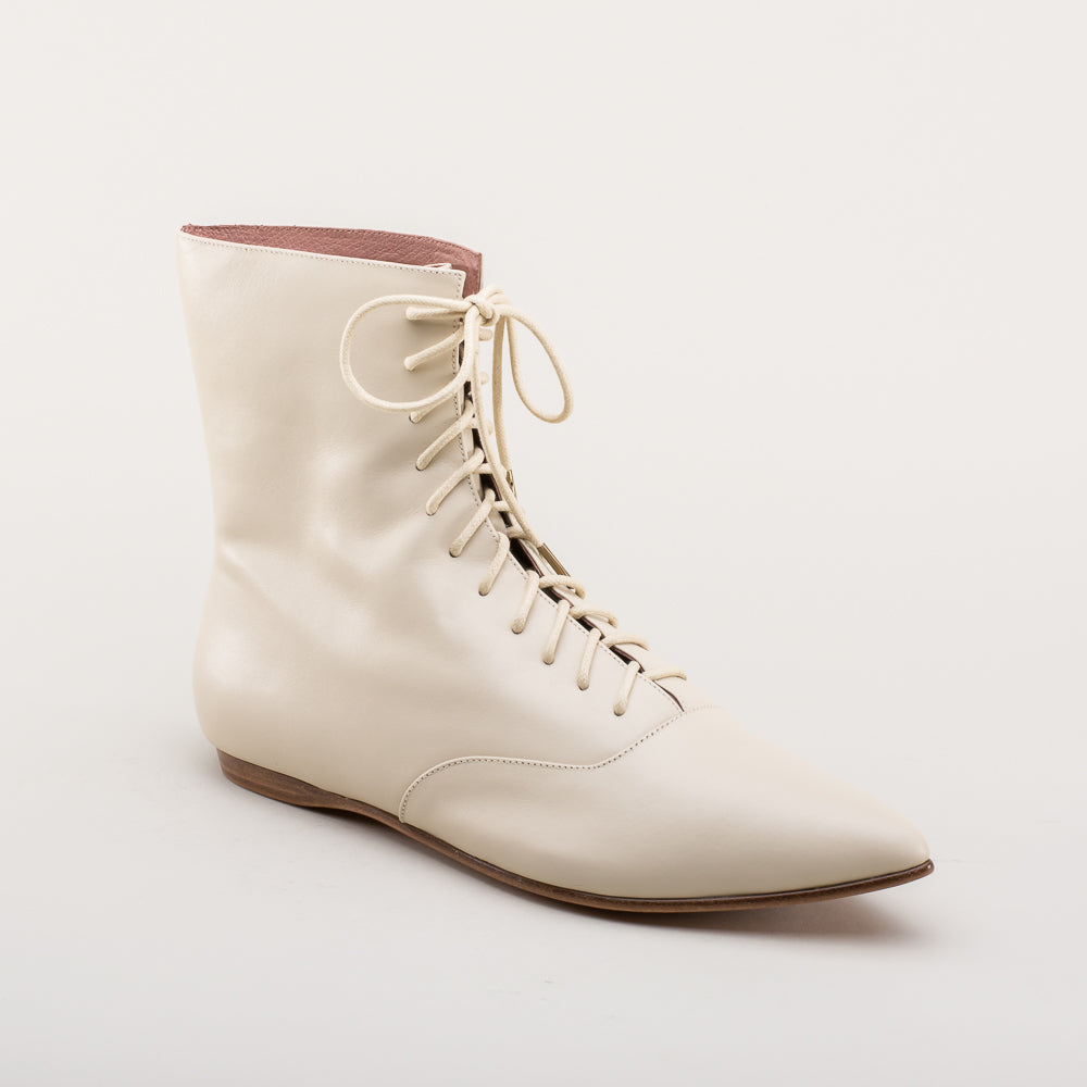 Hartfield Regency Leather Boots (Ivory)