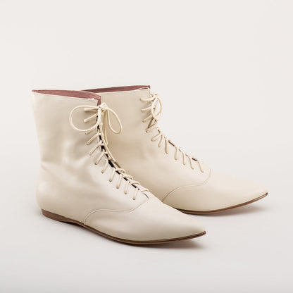 Hartfield Regency Leather Boots (Ivory)