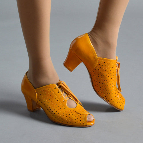 Jenny Vintage Oxfords (Goldenrod Yellow)