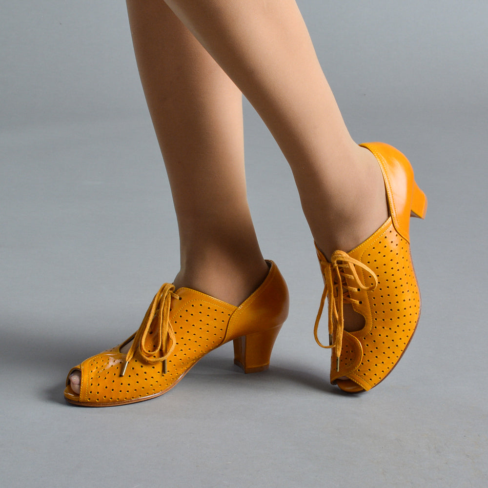 Jenny Vintage Oxfords (Goldenrod Yellow)