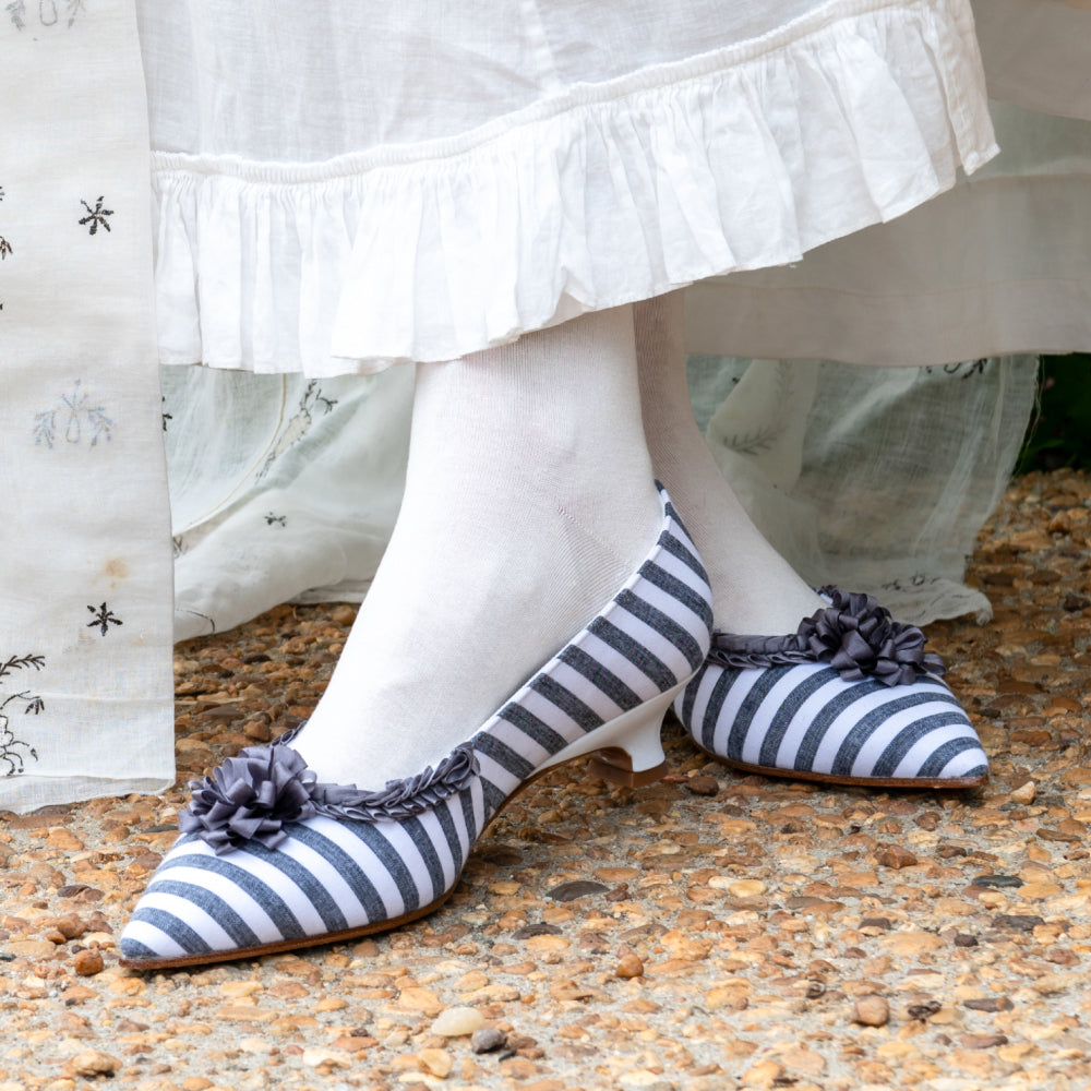 Josephine 18th Century Pumps (Charcoal/White)