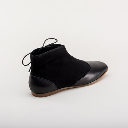 Keckley Victorian Side-Lace Boots (Black/Black)
