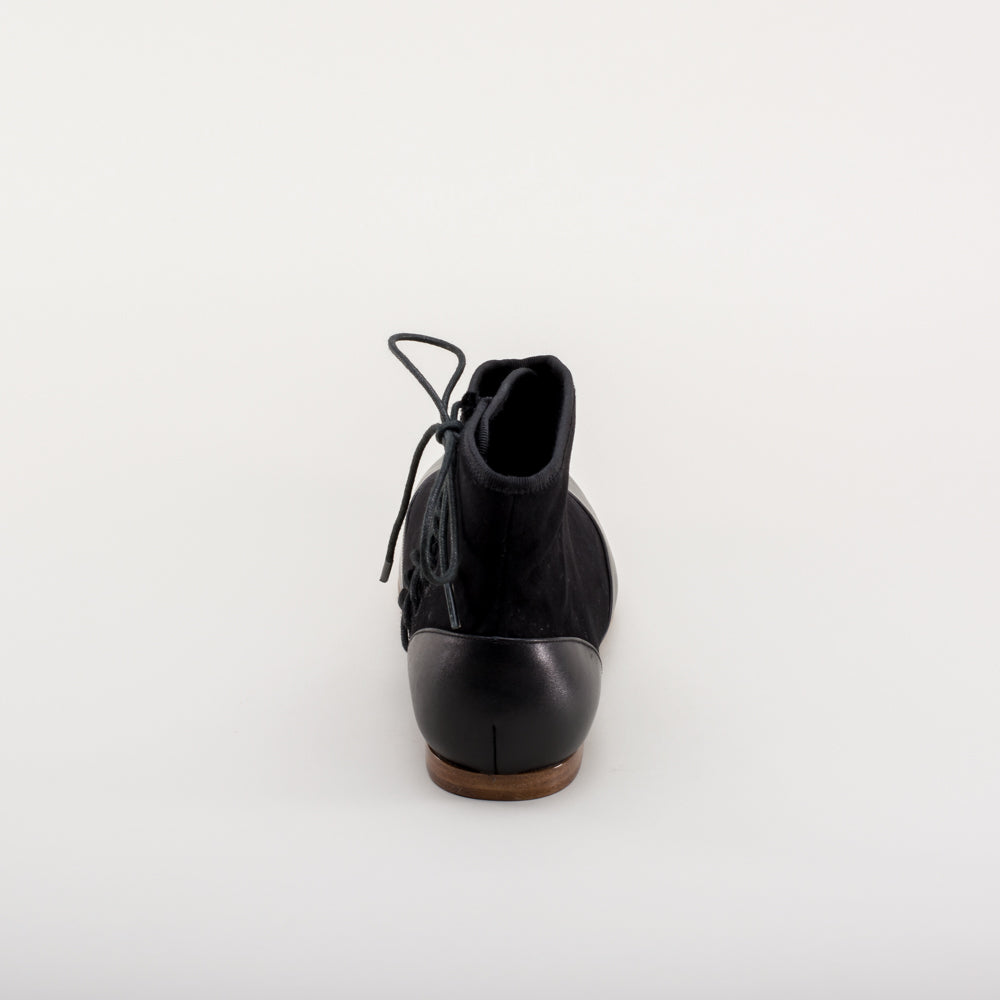 Keckley Victorian Side-Lace Boots (Black/Black)