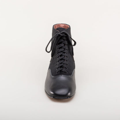 Larkspur Wool/Leather Lace-Up Boots (Black/Black)