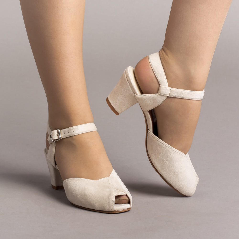 Lido Vintage Sandals (Ivory)