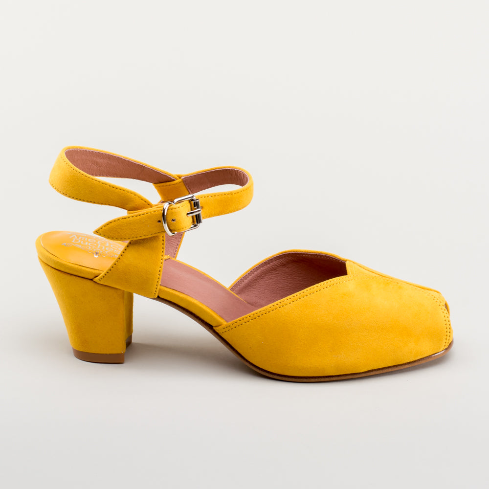 Lido Vintage Sandals (Yellow)
