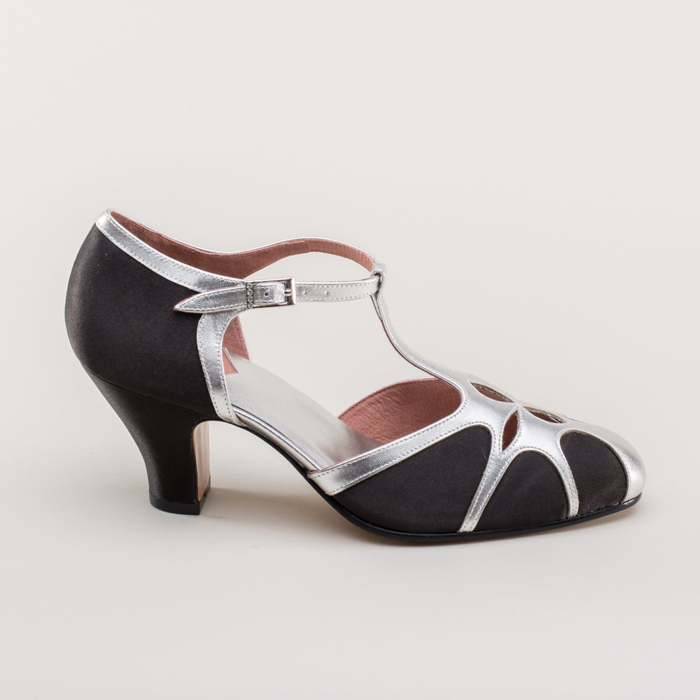 Lilith Vintage Flapper T-Straps (Black/Silver)