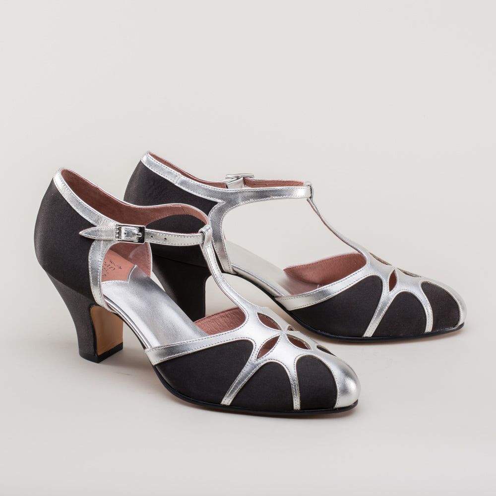 Lilith Vintage Flapper T-Straps (Black/Silver)