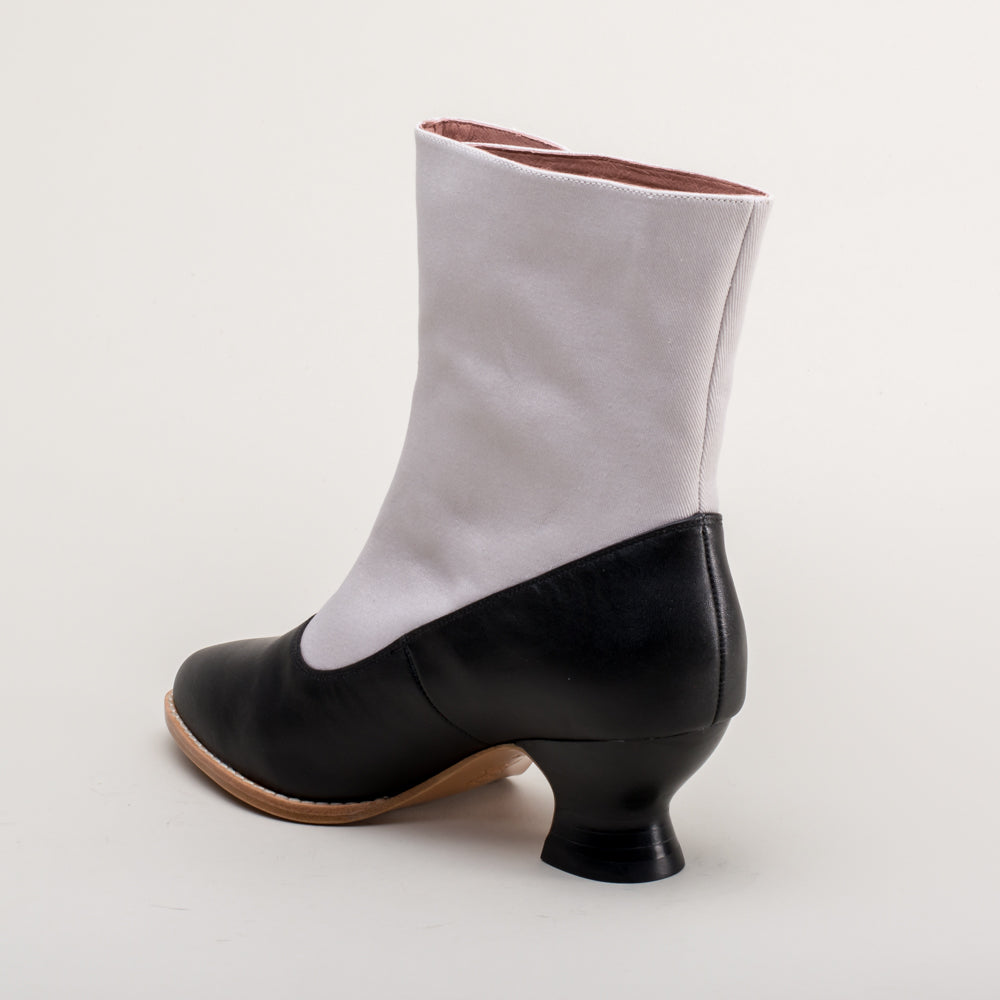 Manhattan Victorian Cloth-Top Button Boots (Grey/Black)