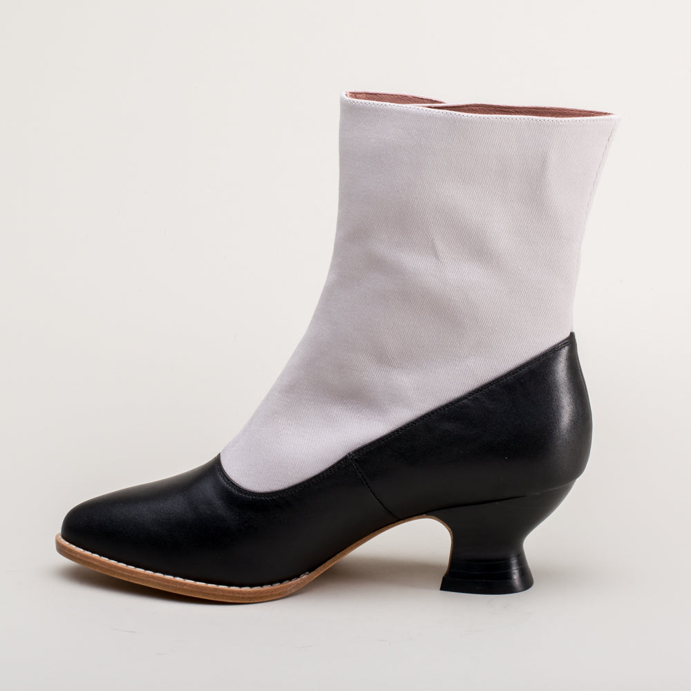 Manhattan Victorian Cloth-Top Button Boots (Grey/Black)